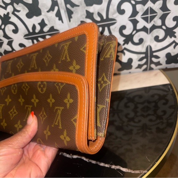EUC Louis Vuitton Monogram Pochette Dame PM - Picture 4 of 10